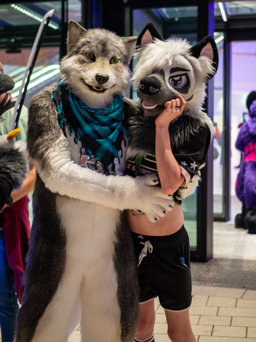 There were a lot of cuties at Eurofurence, you should come have a hug too

<a href="/ZackHusky/">Wacky Zacky</a> <a href="/Makkytin/">ᴍᴀᴋᴋʏ</a> @arkothefluff  

<a href="/furries/">furries</a> <a href="/furry/">furry</a> <a href="/eurofurence/">Eurofurence</a>