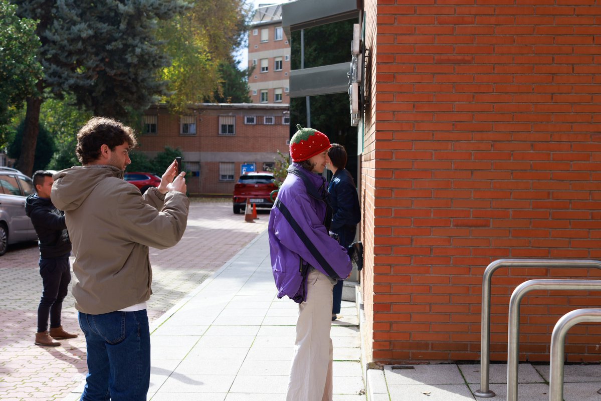 La_UPM's tweet image. Dentro de #UPMConecta también hemos tenido un interesante taller de fotografía impartido por @davidnavalphoto en el que hemos aprendido las claves para hacer un buen retrato.
¡Recuerda que aún apuntarte a actividades para los próximos días!
✍️upmconecta.es/actividades
#somosUPM