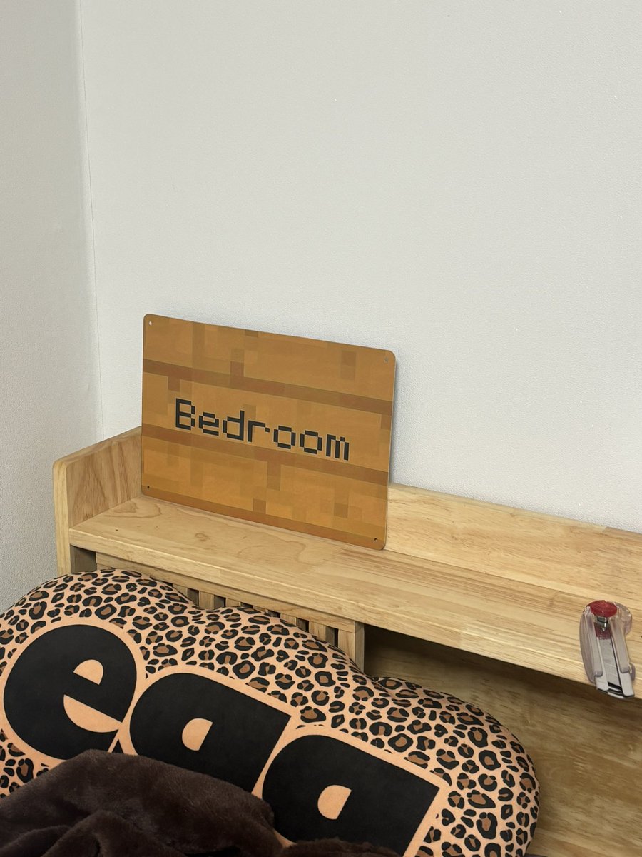 palgulee's tweet image. 자.꾸하기 (자취방꾸미기라는뜻)