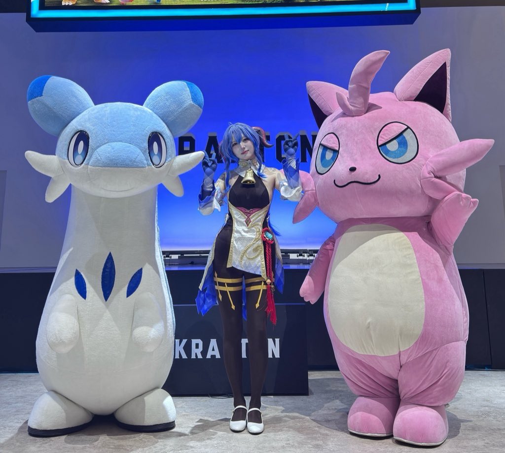 #트친소_지스타 #코스어_𝕏트친소 #코스어_𝕏친소
이제 3개월 된 초보 코스어 
지스타 금,토 니케 마르차나 
일 원신 감우로 다녀왔어요 
게임도 좋아하지만 고전애니파 이긴합니다ㅎ

친구 해주십쇼!!