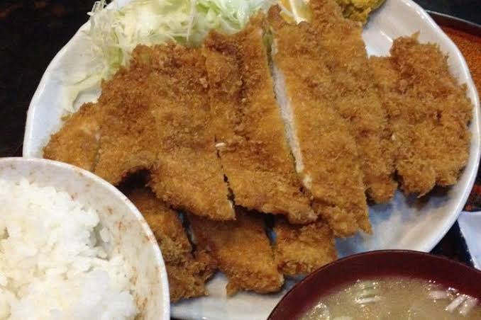 tukune_webs's tweet image. 治り次第揚げ物はしごしよう🍖😎