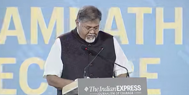FinancialXpress's tweet photo. #RNGLecture | Viveck Goenka, Managing Director of The Indian Express Group, delivers the opening address at the 6th Ramnath Goenka Lecture. https://t.co/HW2vTvXBRZ