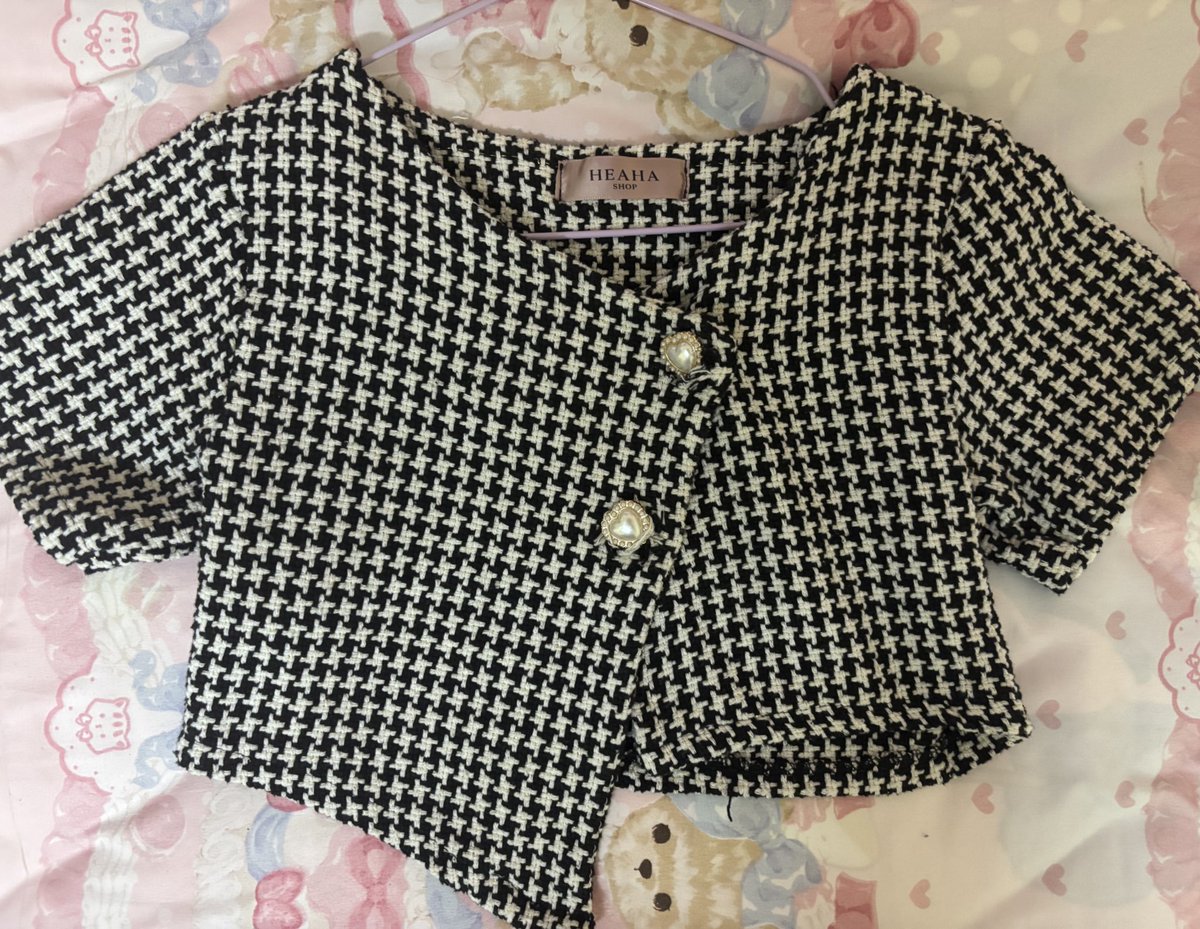 lastmoths03's tweet photo. 30฿ ทวิตผ้าหนา
 #ส่งต่อเสื้อผ้า #ส่งต่อเสื้อผ้ามือสอง #เสื้อผ้ามือสอง #โล๊ะตู้เสื้อผ้า #ส่งต่อ  #เสื้อผ้ามือ2 #เสื้อผ้ามือสองสภาพดีเสื้อแขนสั้น https://t.co/XYGTduIFBw
