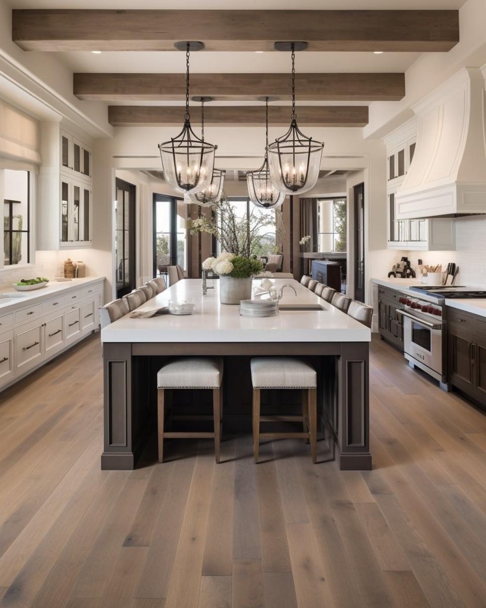 KMSrealtor's tweet image. ✨ Obsessed with this stunning island setup! So much seating — perfect for hosting unforgettable family dinners. 😍
#kitcheninspo #islandenvy #dreamkitchen #familymeals #homegoals #homesweethome #smile #bekind #beagoodneighbor #BHHSevolution #KMSrealtor #theDSGal
📷: unknown