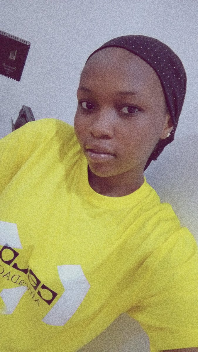 Dev_Rodiyat's tweet image. Yayy !!!🎉💃
After multiple weeks of reading documentations, understanding EIPs, presentations and so on, I finally wrote a smart contract today on @remix and it felt really good. Wrote a counter contract with increment and decrement functions. Small but was a great eye-opener 💛