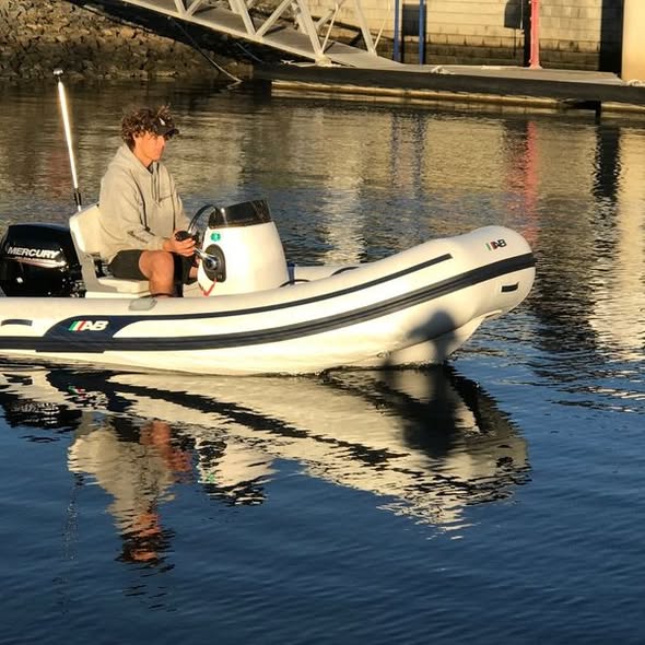 AbInflatables's tweet image. Our Navigo VS line is the most spacious fiberglass RIB on the market. Ready for whatever comes its way, this is the ideal tender for a day trip to the beach, an adventurous morning of snorkeling, or simply transporting family and friends in style.
#abinflatables #inflatableboat
