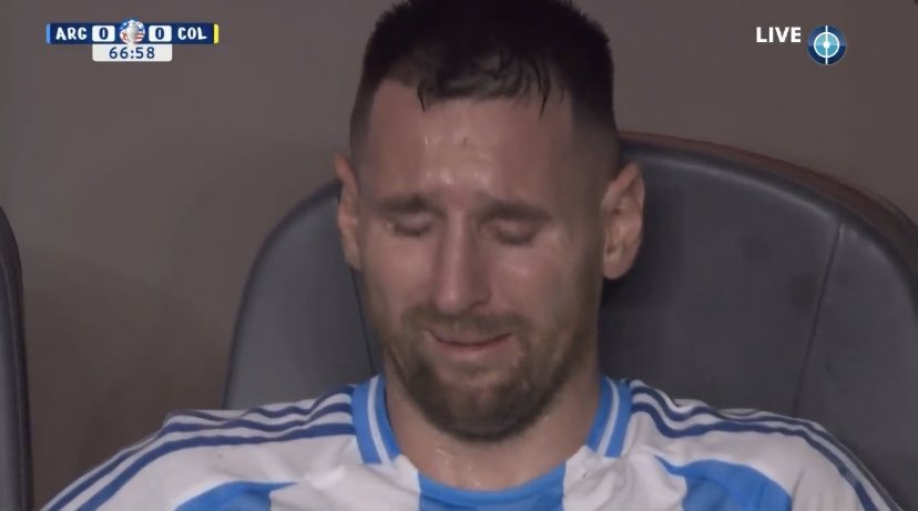 UnitedNMB's tweet image. EPL is back this weekend but the Manchester United match is on Tuesday at 1.30 AM