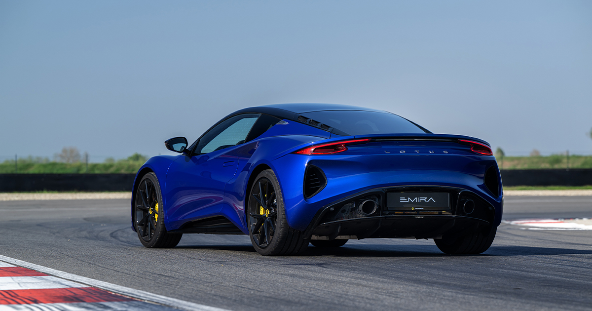 lotuscars_qatar's tweet image. Lightweight, agile, and unapologetically fast. The Emira delivers the kind of drive that stays with you long after the road ends.

#lotus #emira #forthedrivers