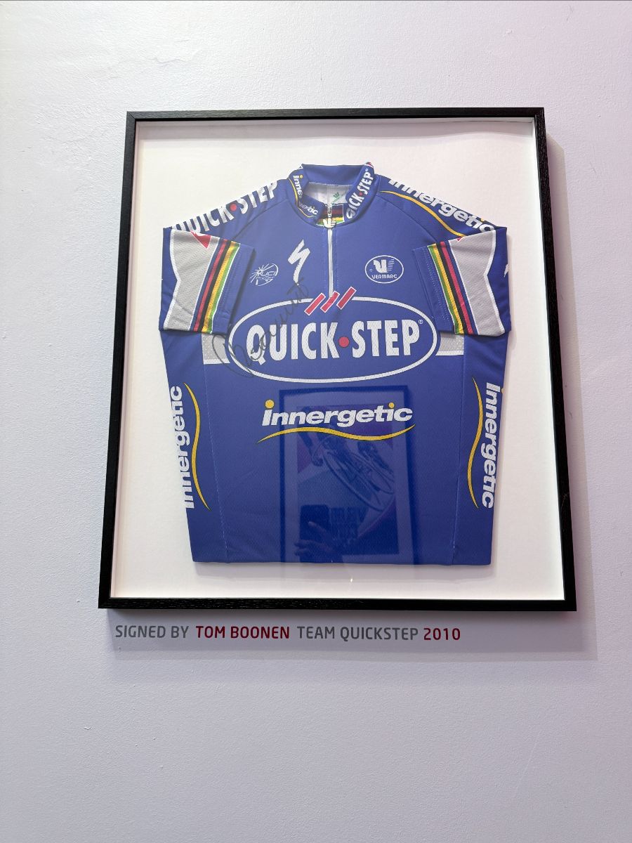 rajikuma's tweet photo. See Our Latest Auction - Complete Contents of Red Kite Cycles - Huge range of Bikes &amp; Accessories - https://t.co/NjS6CNvQ3y https://t.co/6PsBAgYa2p