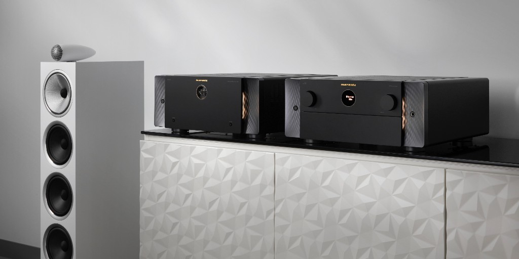 MarantzOfficial's tweet image. Notice anything different? Comment &quot;Blue Lights!&quot; and we&apos;ll DM you how to change the panel lighting on your Marantz AV 10 and AMP 10.