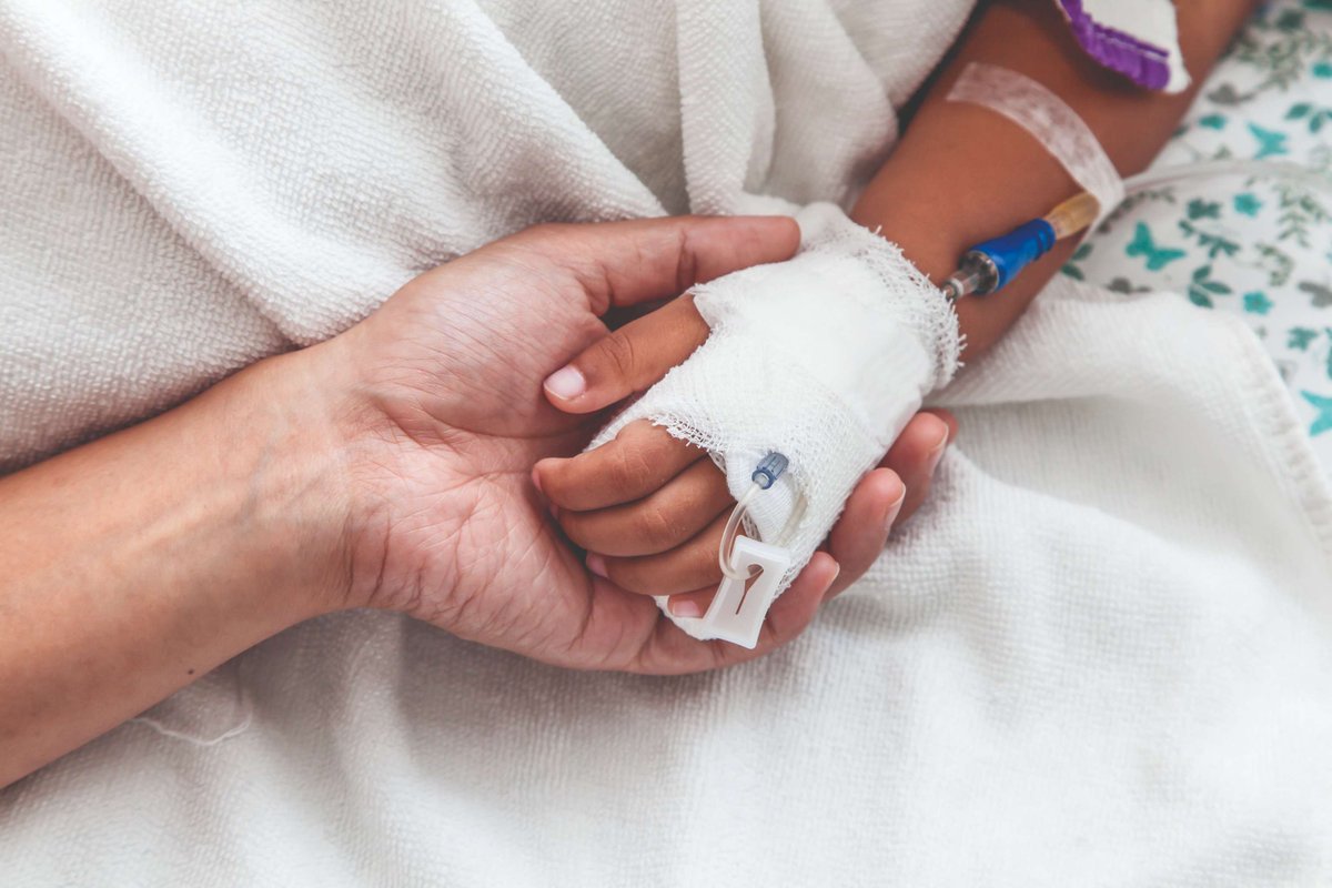 cclguk's tweet image. Did you know your immune system does more than just fight off infections?

#Immunotherapy helps it spot and destroy cancer cells more effectively - from lab-modified immune cells to tumour-targeting viruses 🧬

Find out more at bit.ly/4oEY0fL 

#ResearchBlog