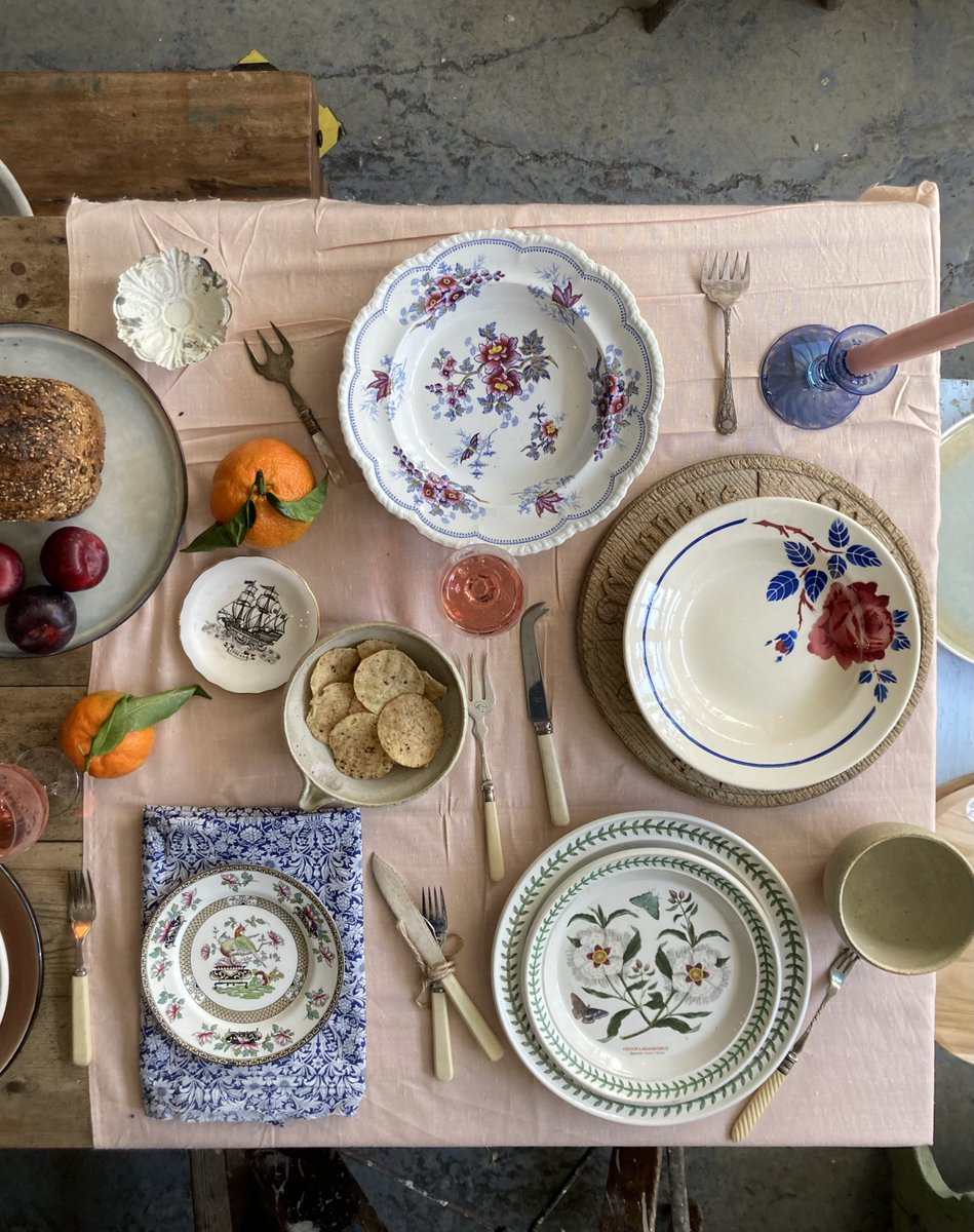 MuseumoftheHome's tweet image. ‘Tis the season for sustainable gifting! Shop vintage homewares, upcycled textiles, and conscious crafts at our upcoming Winter Market on Saturday 29 November.

Explore the full list of stallholders and get your tickets now at museumofthehome.org.uk/whats-on/winte…