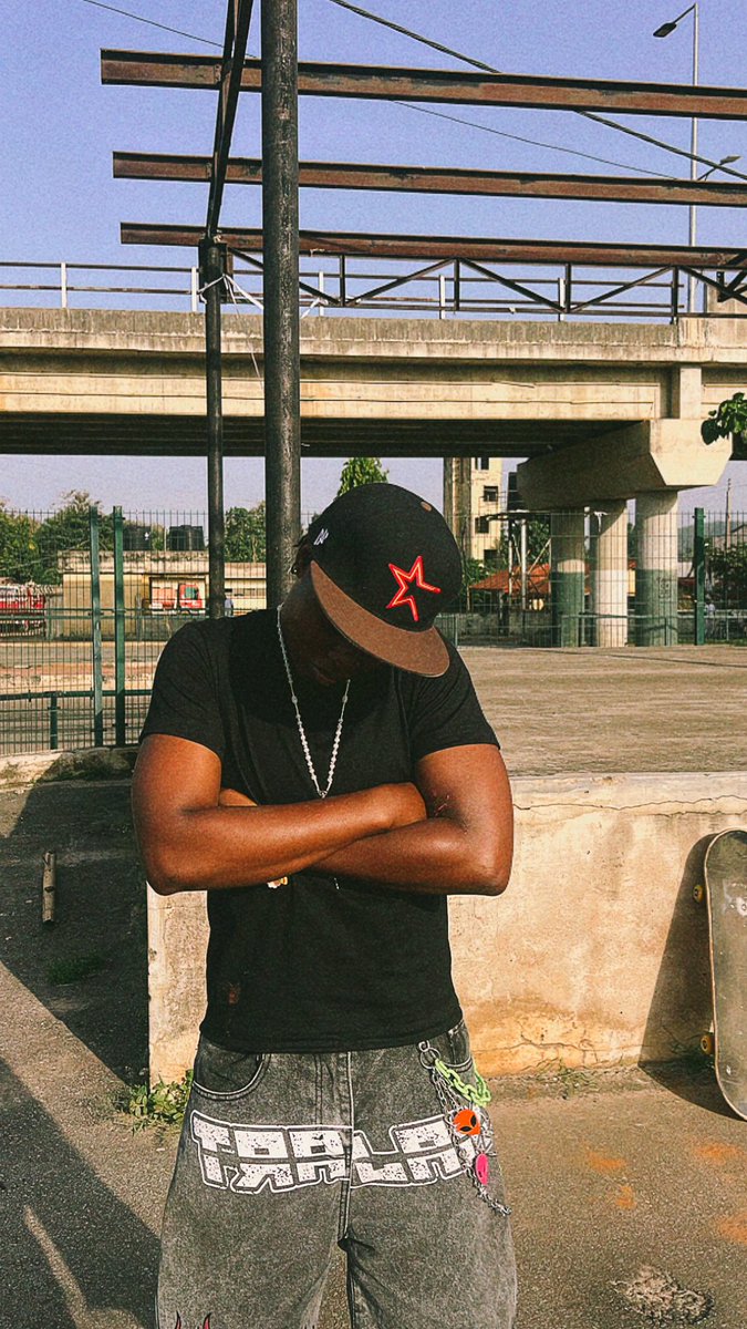 ~Thoniachukwuu tweet media