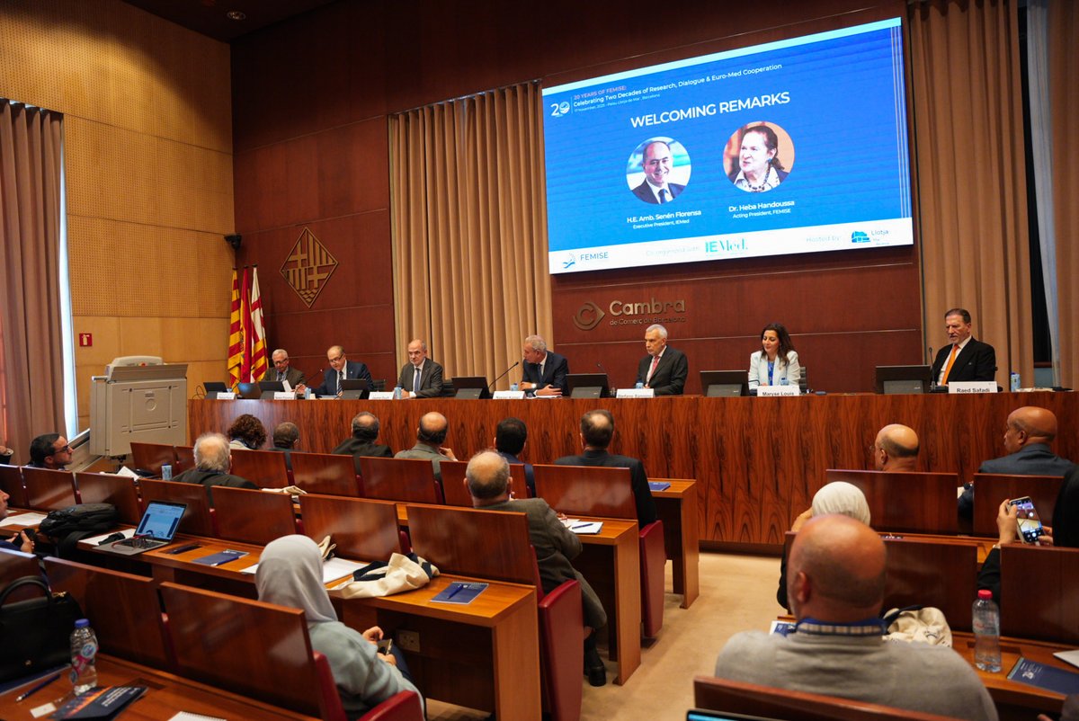 IEMed_'s tweet image. Today, BCN hosts the 20th anniversary of #FEMISE, the leading Euro-Mediterranean network of economic research centers.

Co-organised by the IEMed, the event features speeches by @SanninoEU (@EU4MENAGulf ) @jduch (@exteriorscat) &amp;amp; #UfM&apos;s SG Nasser Kamel.

🌐iemed.org/events/20-year…