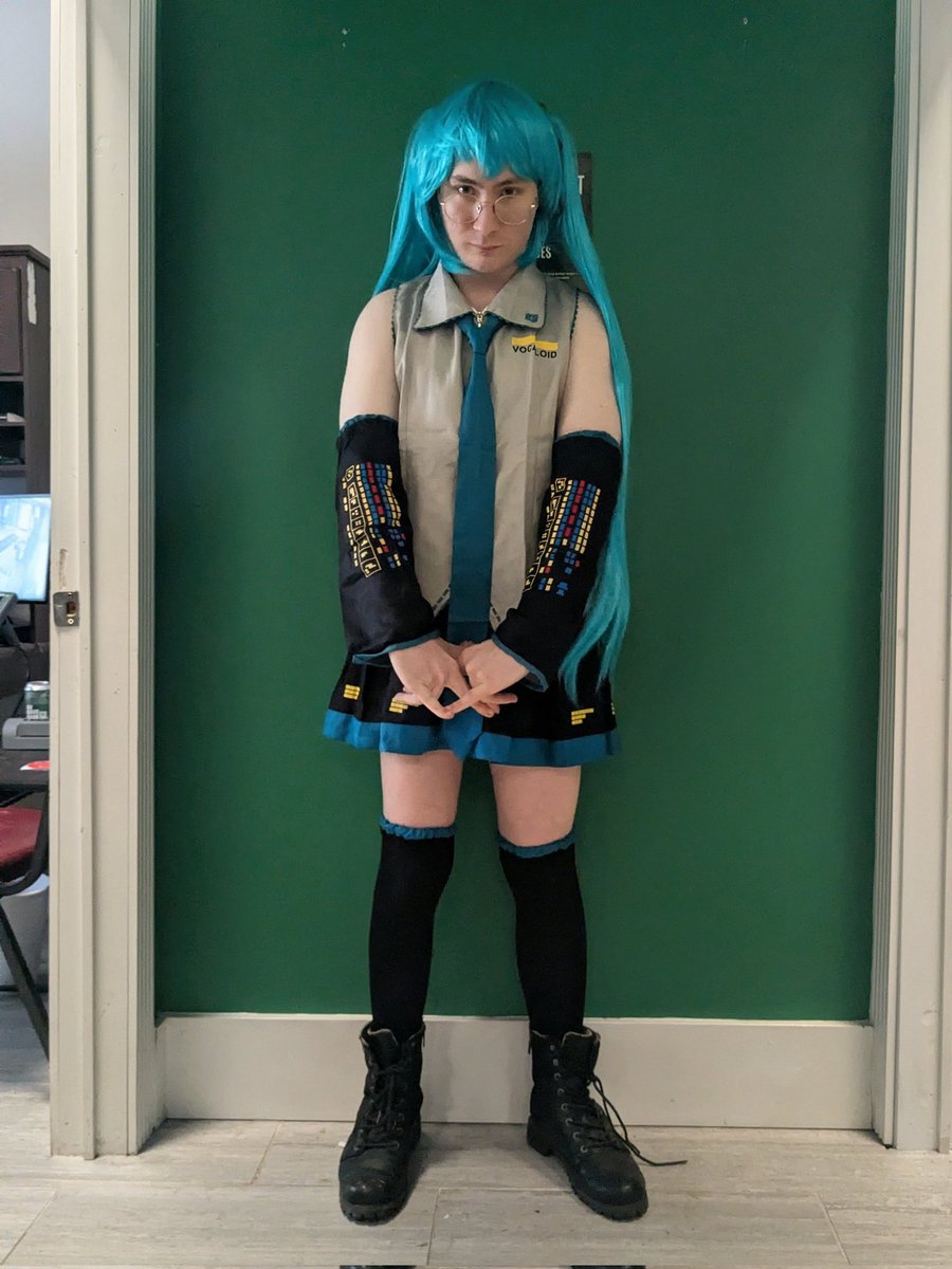 CamCattOfficial's tweet photo. Miku https://t.co/Uy5kiuTIvy