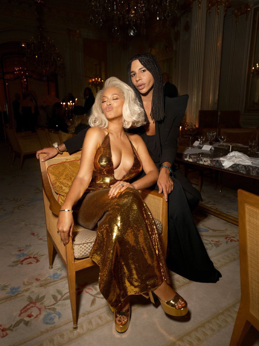 arikbeyhive's tweet image. The end of an era!