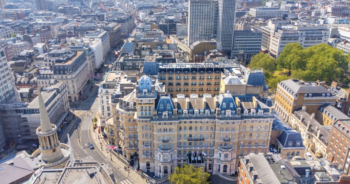 GoodSpaGuide's tweet image. Stylish Spy tries a Wonders of Mycelium Ritual at Chuan Body + Soul at #TheLangham #spa #spatreatment 

ow.ly/BUW450XiWaR