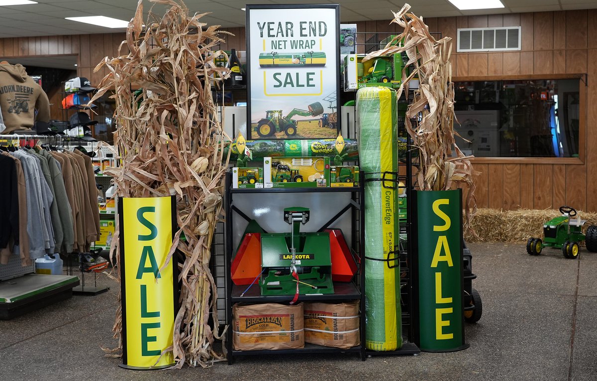 Stock up! 🚨 The annual John Deere Bale Wrap Sale is live with our lowest prices of the year. Shop now: heritagetractor.com/Specials-Net-W…