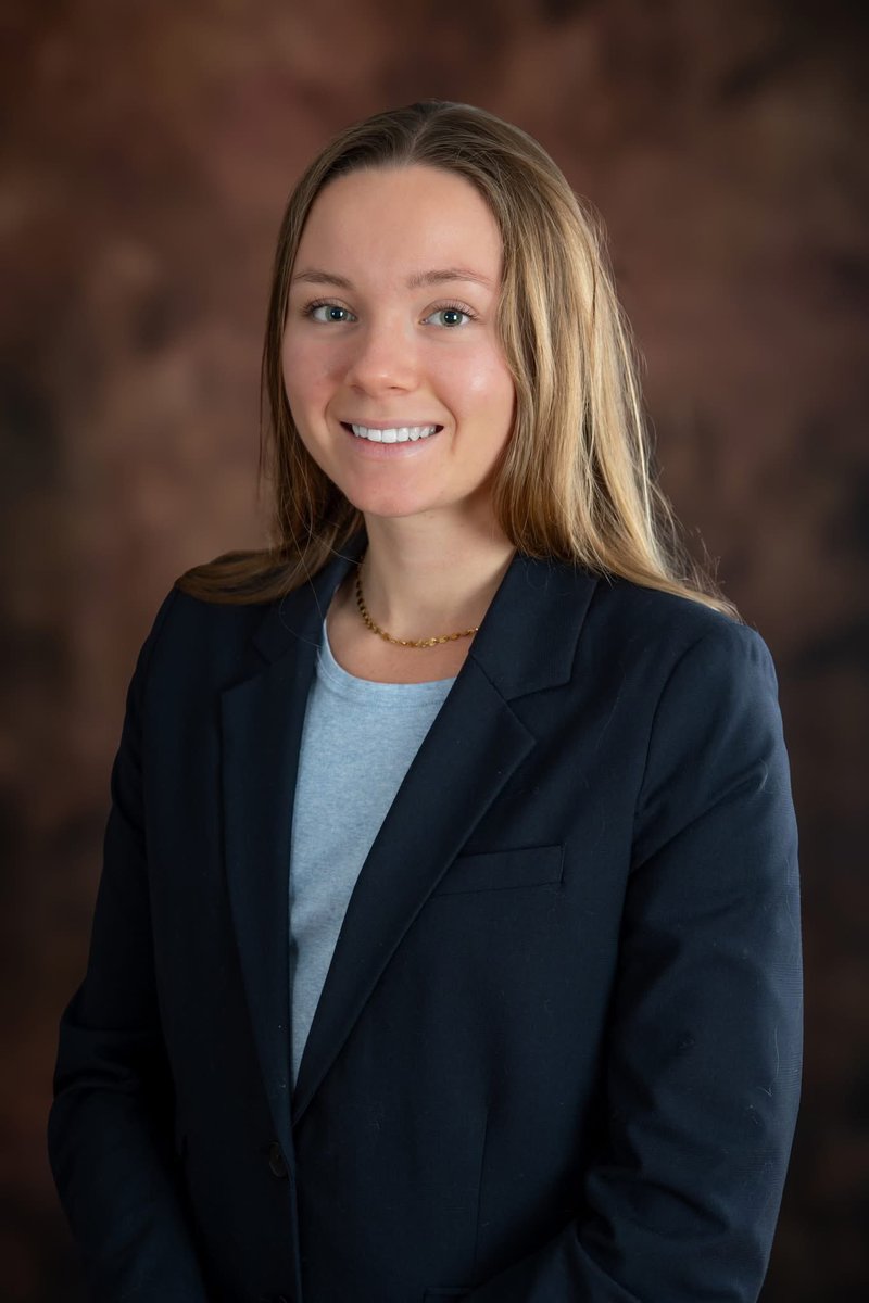 🔴 ALERTE INFO | ATTENTAT ILE D'OLERON 
Emma Vallain, 22 ans, collaboratrice parlementaire du député RN Pascal Markowsky est "sans doute" la plus touchée par l'attaque à la voiture-bélier. 

Nos pensées vont vers elle. 💪