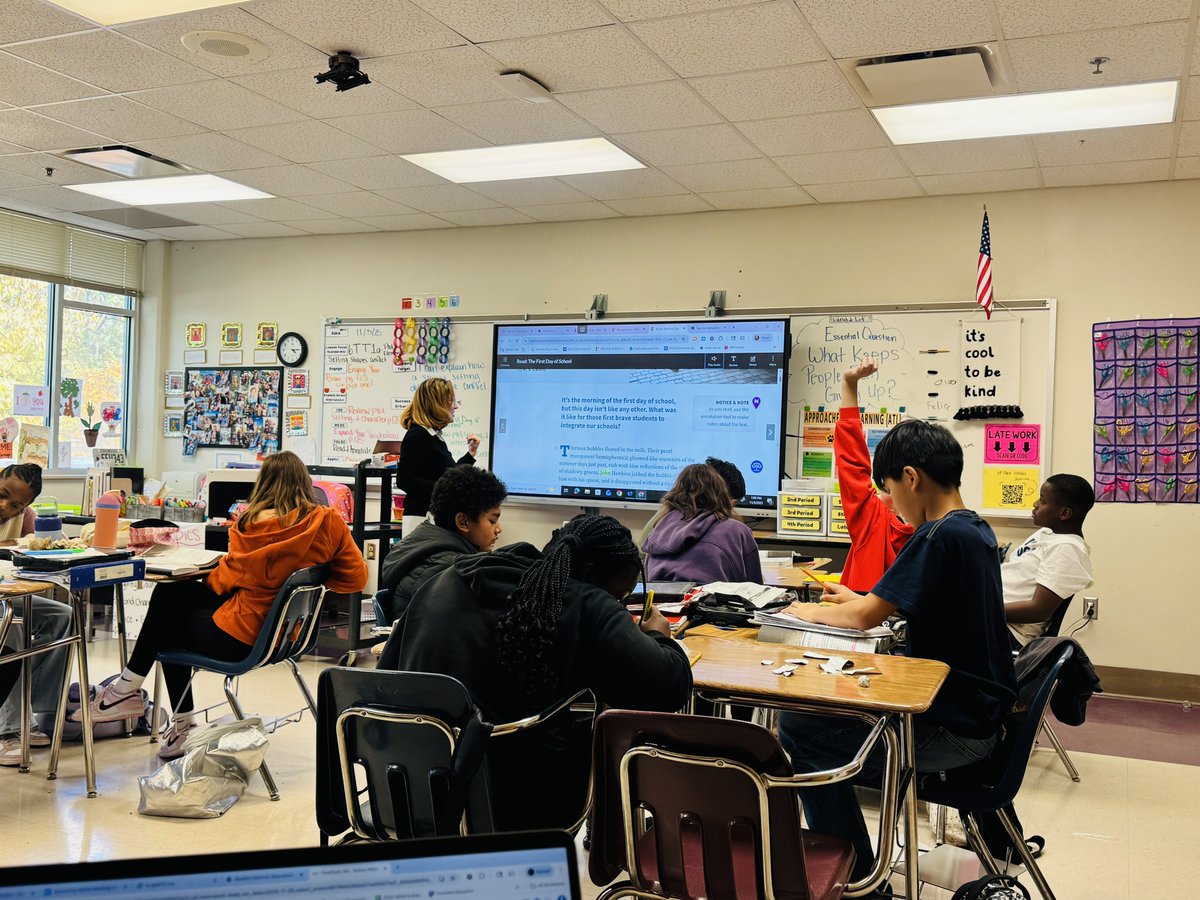 MerriweatherEDU's tweet image. It never gets old jumping into classrooms and witnessing those lightbulb moments.💡Stellar job by Ms. Strickland today as students analyzed plot, setting, and character interactions! Loved seeing them annotate, highlight, and discuss the evidence they captured. 🔥#SuttonStrong