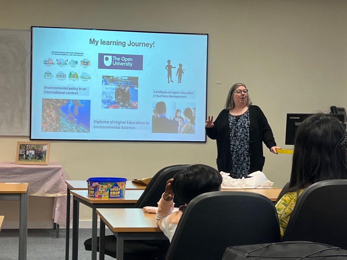 Luis AJ Mur tweet media