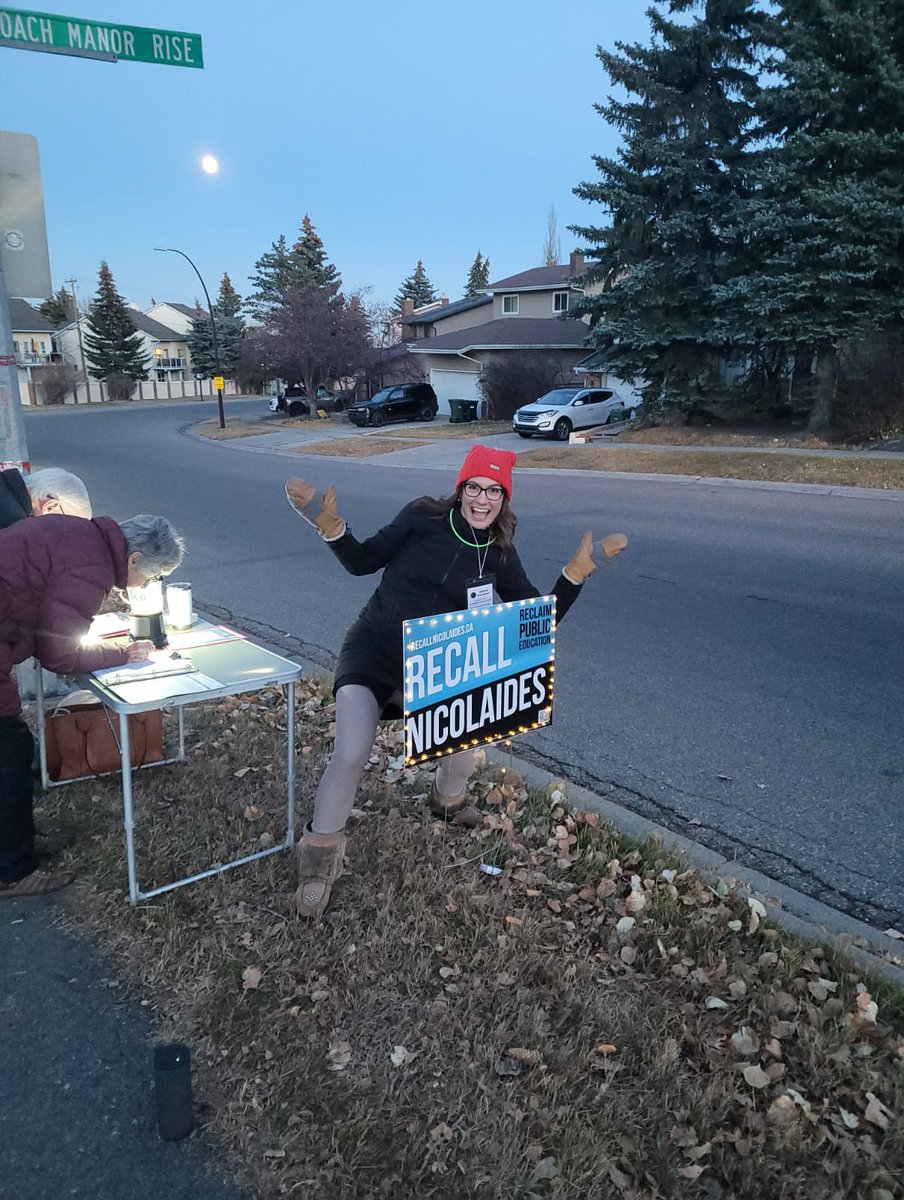 "Yes!!! 👏 Working with teachers is such a rewarding feeling. Alberta is RE-calling, indeed!" 💪 #RecallTheUCP #RecallThemAll

Recall legislation is OUR right to oust this government, once and for all! 

Stay informed at #OperationTotalRecall operationtotalrecall.ca

#abpoli
