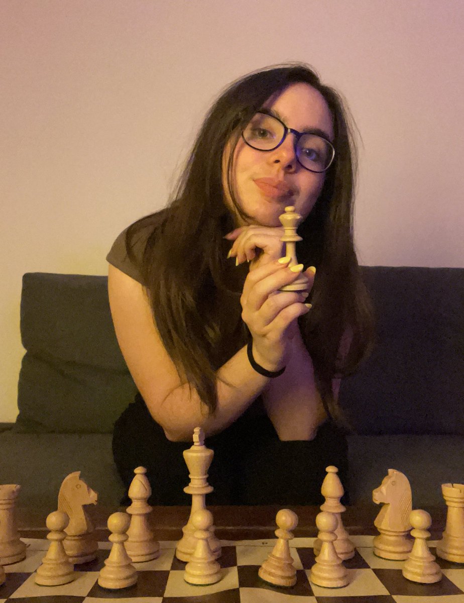 tothkincso_'s tweet image. My whole comment section has been about chess sets, so here is my first ever set I bought about 10 years ago at the Hungarian youth Olympiad 🥺♟️ 
#chess #chesspunks