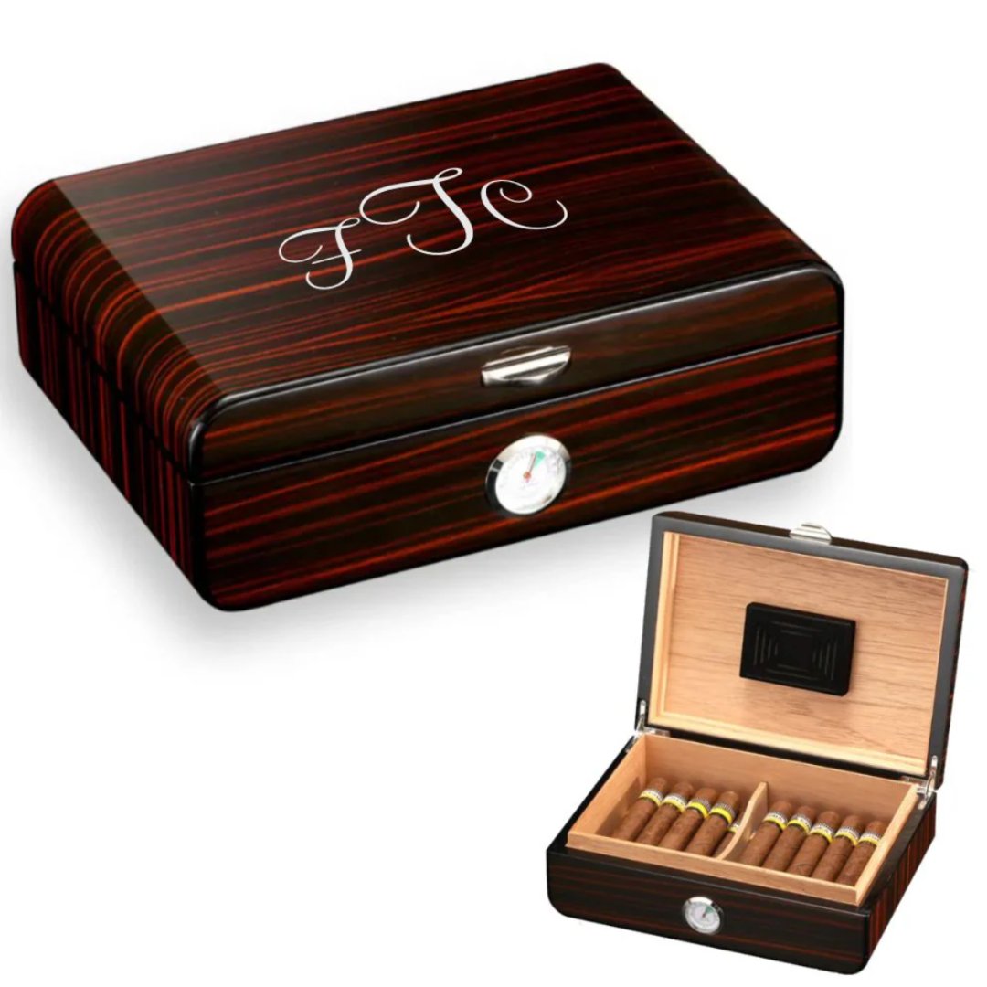 EngravingGifts's tweet image. A personalized humidor is the ultimate birthday gift for the guy who has everything! 🎁 Classy, thoughtful, and ensures his cigars are always perfect. #GiftIdeas #MensGifts #Humidor #BirthdayGift #Wednesday
#ShopLocalRVA personalizedengravedgifts.com/collections/hu…