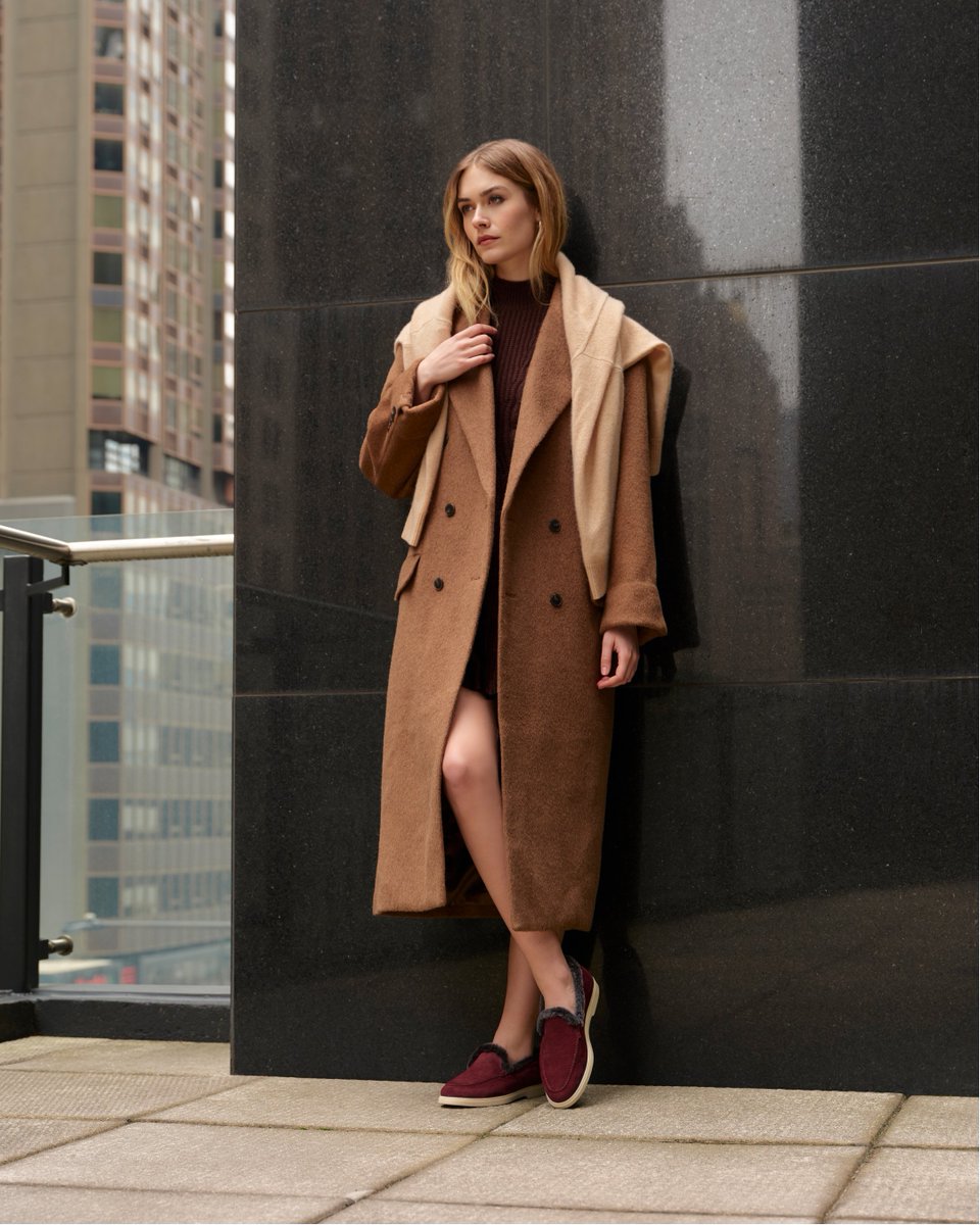 FW25 | Sleek, warm, and endlessly wearable.
The Sophie Shearling blends effortless style with cozy comfort—perfect for city strolls or weekend escapes. Shop styles at magnanni.com/women/shoes.

#Magnanni #SophieShearling #WinterStyle