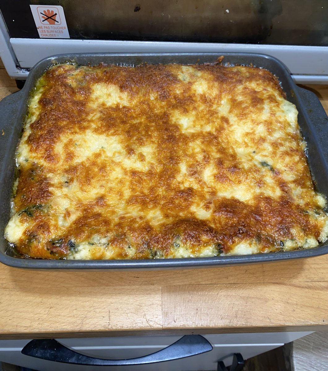 istolekarma's tweet image. Vu que je suis punie de snap j’vous montre mes lasagnes épinards à #vous