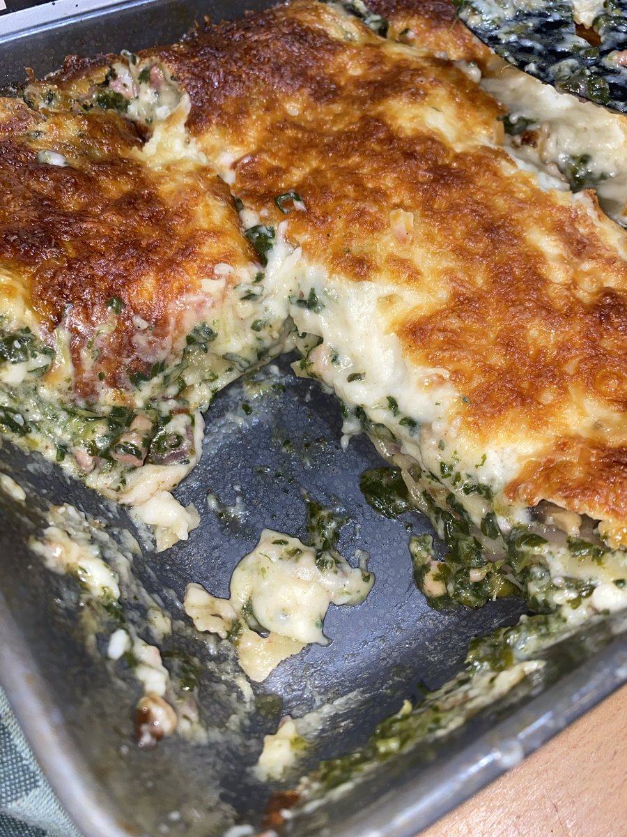 istolekarma's tweet image. Vu que je suis punie de snap j’vous montre mes lasagnes épinards à #vous