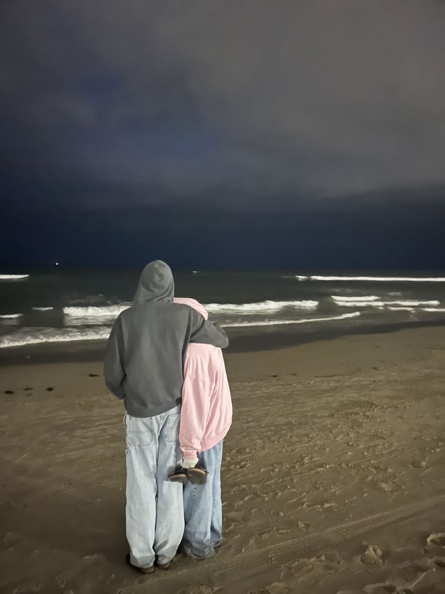 بحر 🌊 (@butterflless) on Twitter photo 