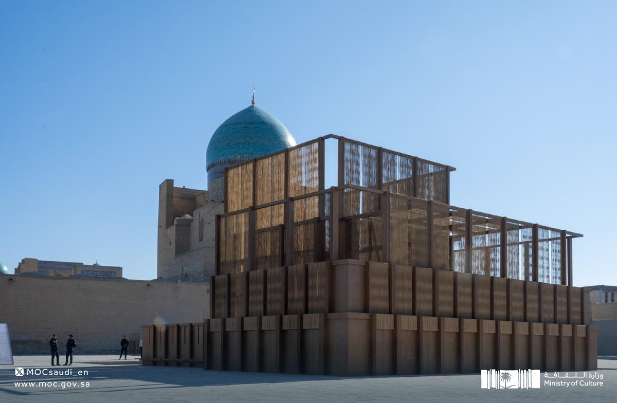 mocsaudi_en's tweet image. HH @BadrFAlSaud visited Bukhara Biennale of Contemporary Art, where he explored the creativity of Saudi contribution and the remarkable cultural and artistic progress of Uzbekistan.

#SaudiMinistryOfCulture