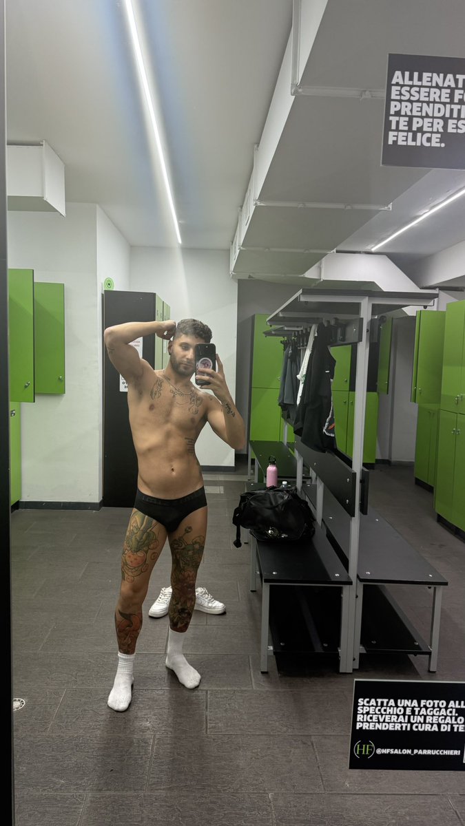 haiizeenn's tweet photo. Milan 📍 https://t.co/9FLj5Gc0ss