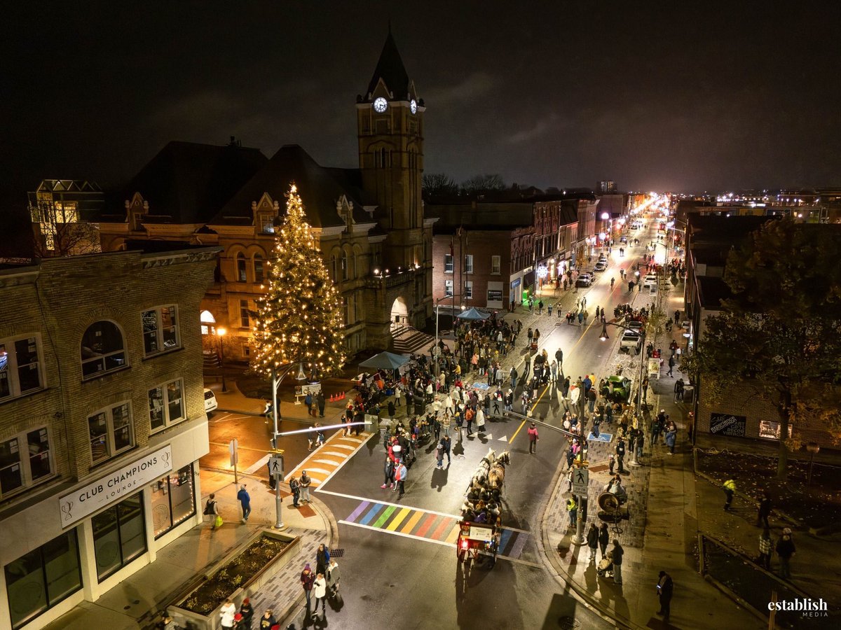 Light Up Talbot ✨
Fri. Nov. 14 | Downtown St. Thomas

Talbot St. will sparkle with holiday lights, horse-drawn wagon rides, live performances, and late-night shopping - the perfect way to kick off the season! 🎄

Learn more: lightuptalbot.weebly.com
RSVP: facebook.com/share/1AMeCE7k…