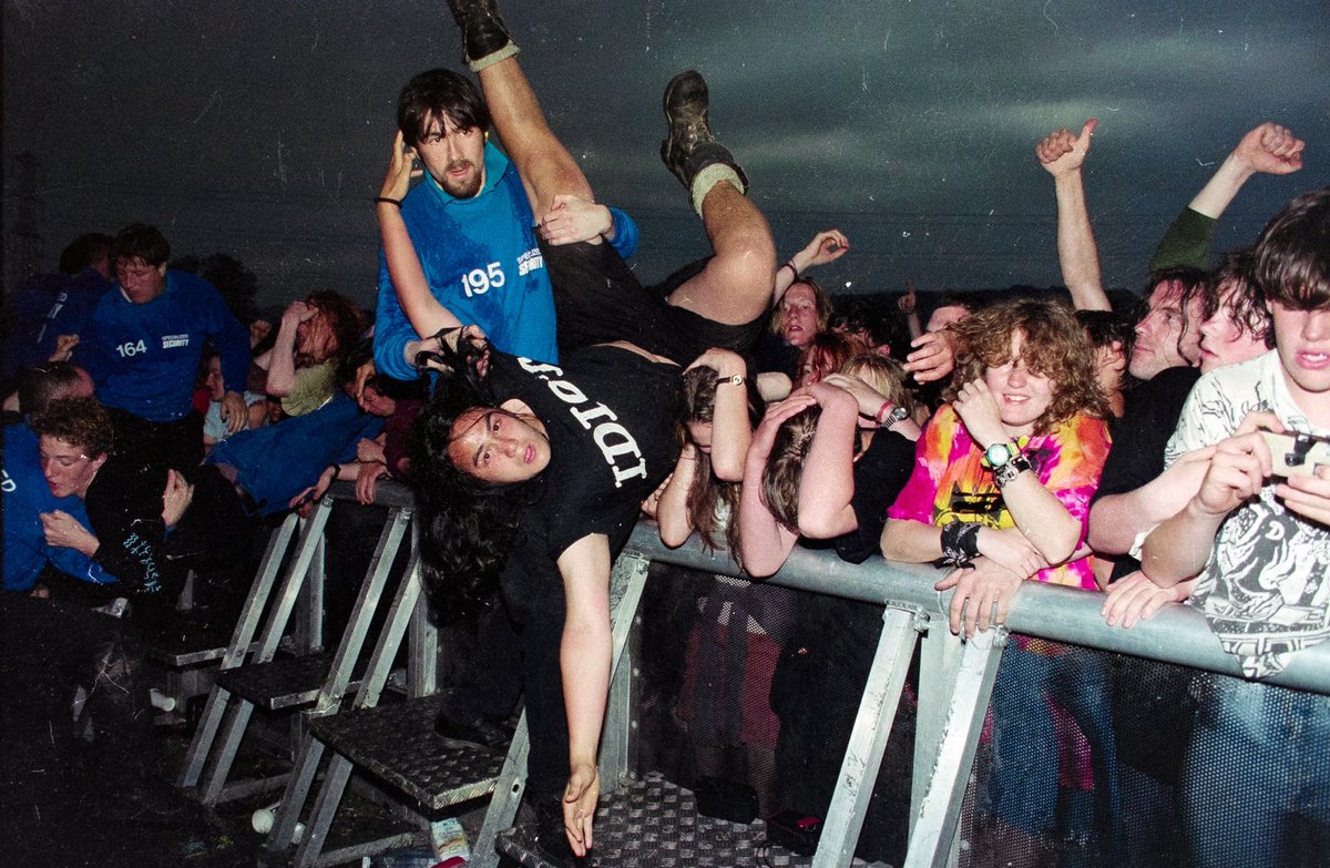 Sometimes you get better images from pointing your camera at the crowd rather than the stage.