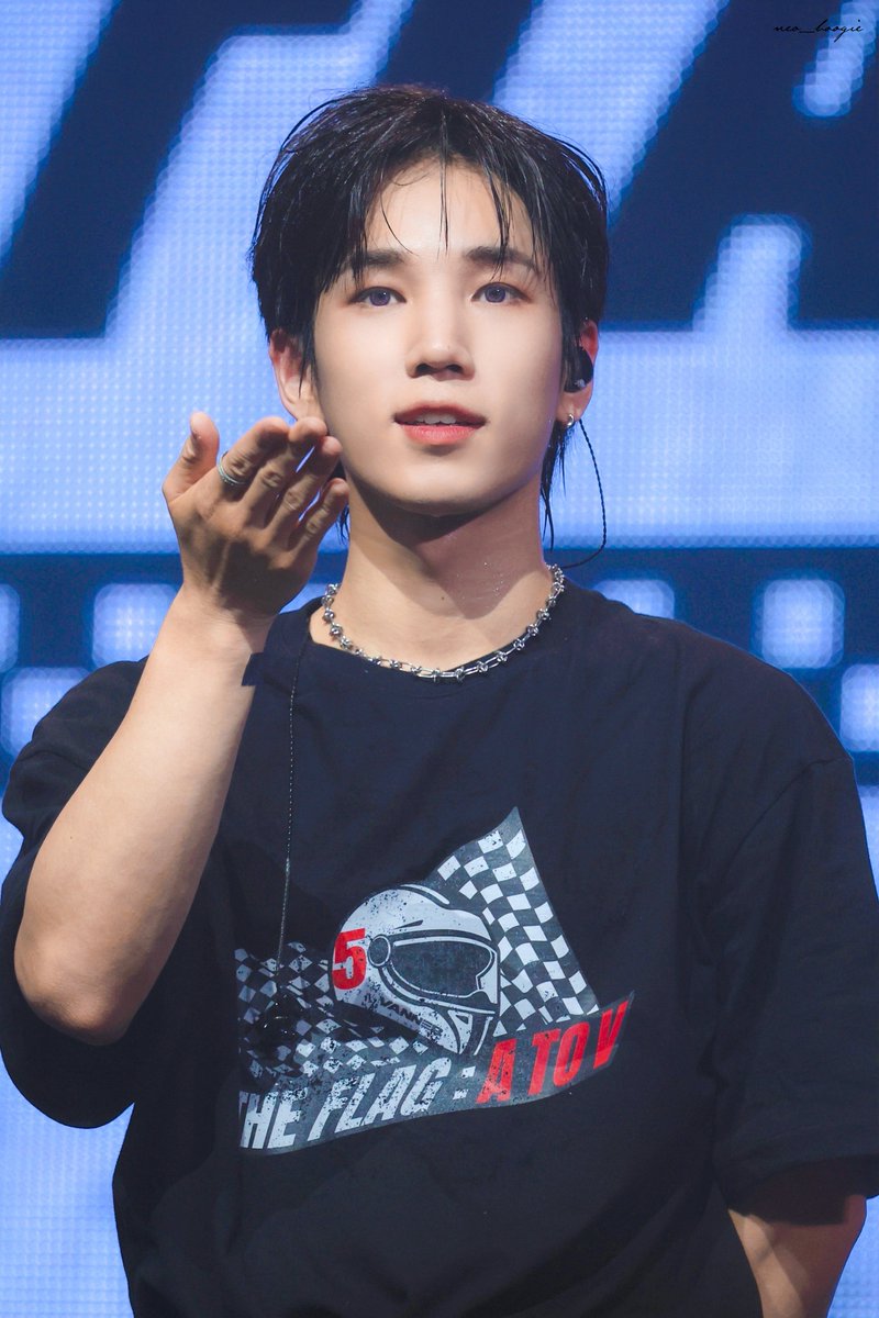 D-0! 🫡 Welcome back!!👏👏👏

#성국 #SUNGKOOK
#배너 #VANNER
#꾹부기

(240426  VANNER 1ST CONCERT D1)