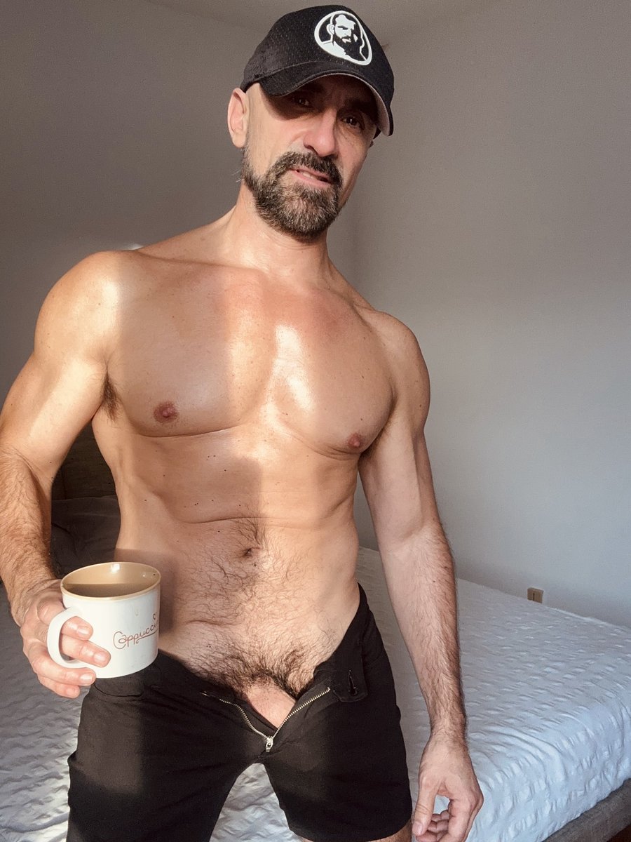 Fernando NAKED YOGA PARIS tweet media