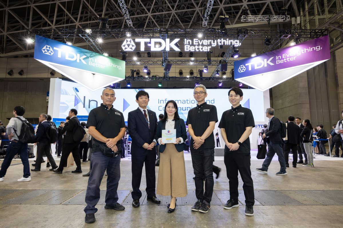 TDK_Corporation's tweet image. 🏆We’re proud to announce that our booth at @ceatec 2025 won the ECO &amp;amp; Design Challenge award. 

⚡This recognition highlights TDK&apos;s recent launch of the new brand identity and tagline, “In Everything, Better.”

#InEverythingBetter #TDKTransformation #ceatec2025 #TDKUnited