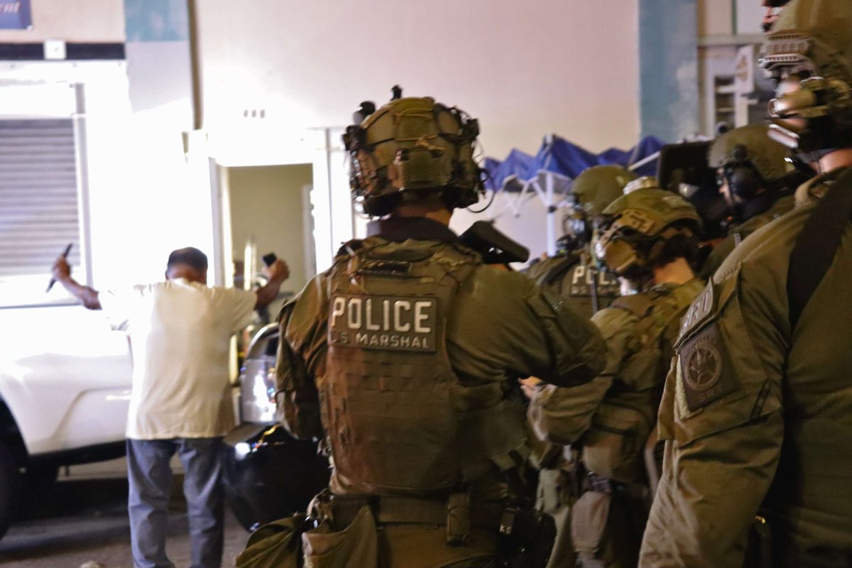 U.S. Marshals Service Los Angeles tweet media