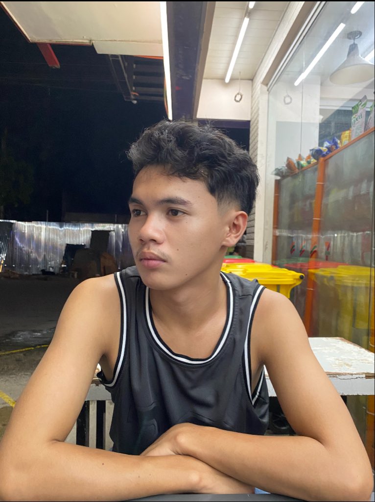 @ŷũřę🇵🇭🇯🇵 tweet media