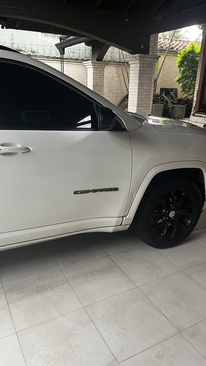 En venta
Jepp Compass. 
Año2022-39.000km
1,3 turbo