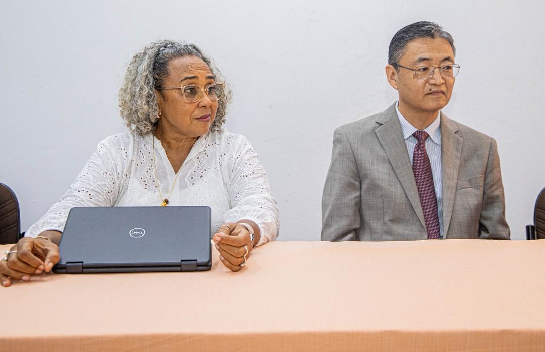 TANGO_NGOandCSO's tweet image. Today, TANGO hosted the Chinese Ambassador to the Gambia as members who attended three seminars in the People’s Republic of China shared their experiences and lessons learned. 🇨🇳🤝🇬🇲 #TANGO #ChinaGambiaRelations
@ChineseAmb_GM