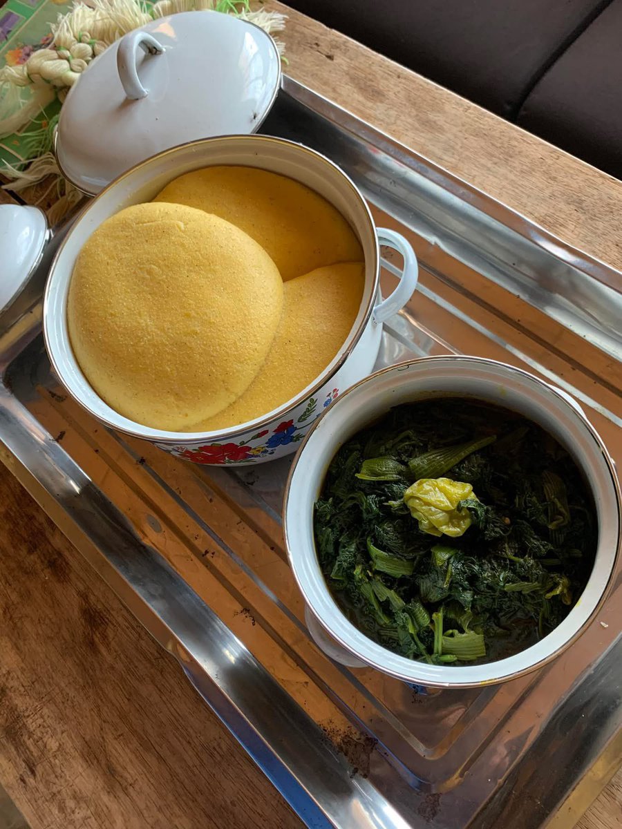 Lunch of a  farmer🧑‍🌾 

Fufucorn and pumpkin leaves 🍃