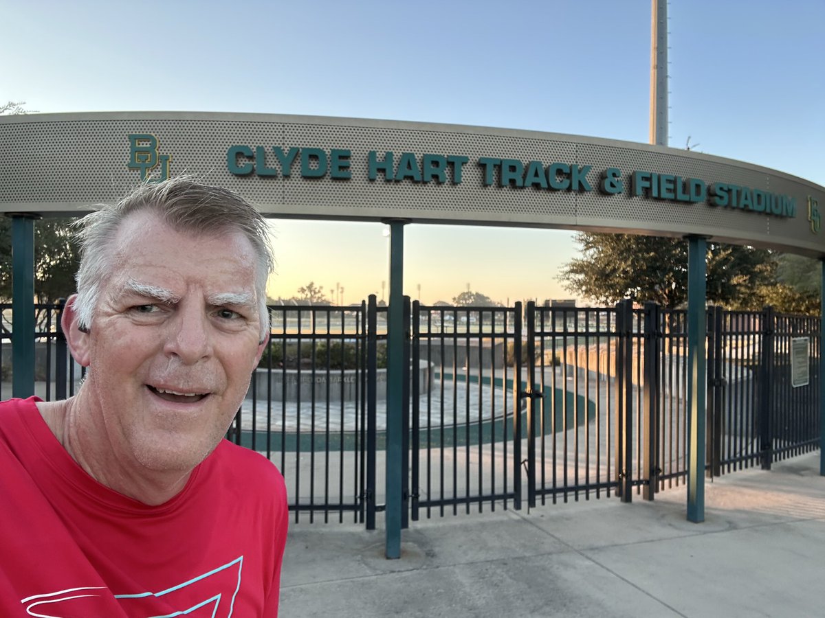 stephenpkoranda's tweet photo. Don’t just visit Waco, #runWaco! 🏃‍♂️

#WacoTX #running #training #SKComeback https://t.co/x6cHq6CXDH