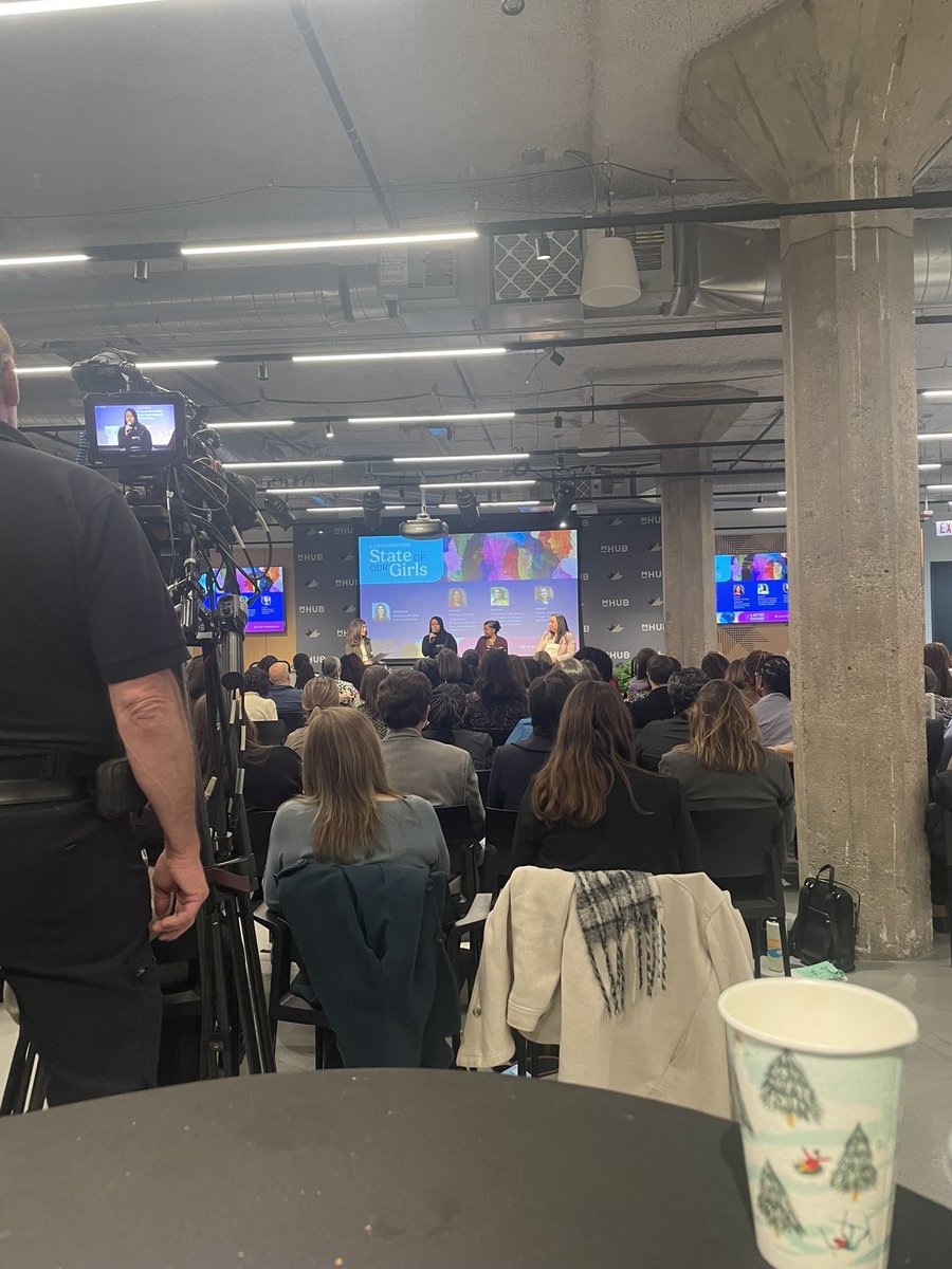 Daisy Carrera tweet media