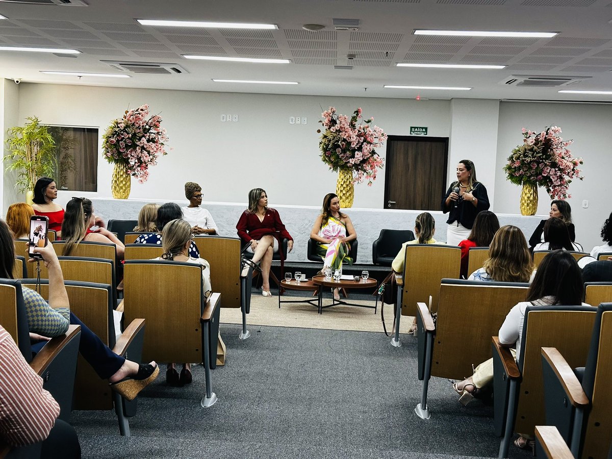 Encontro na Assembleia Legislativa reforça protagonismo e valorização das mulheres na advocacia amapaense