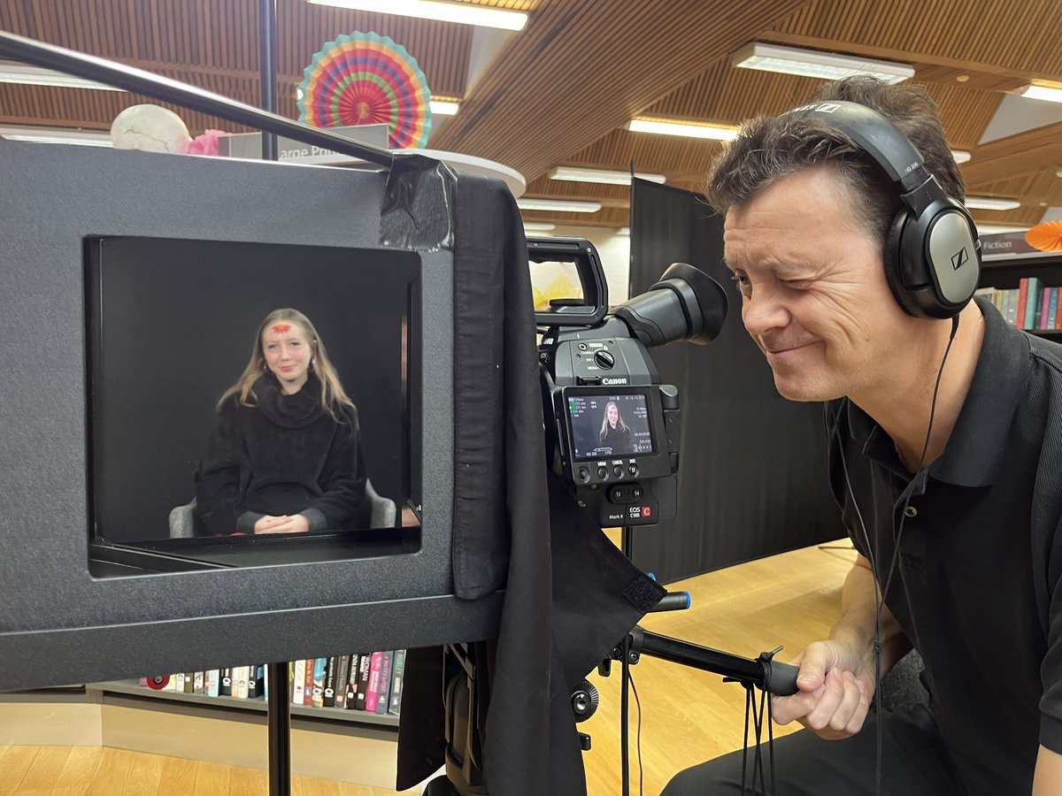 Flexible Films is having a great day filming the first day of the Day of the Dead (Dia de Meurto) festival in Wanstead library.