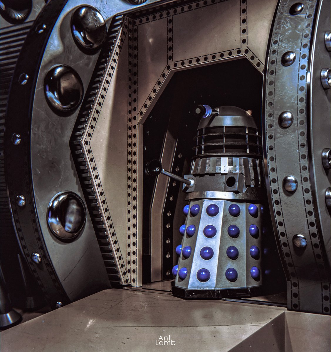 I've just been reminded that 59 years ago today the first episode of The Power of the Daleks was transmitted. So here's a repost of some of my renders from that story. It's one of my favourites! Shame we can't watch it! Rendered in #Blender3D