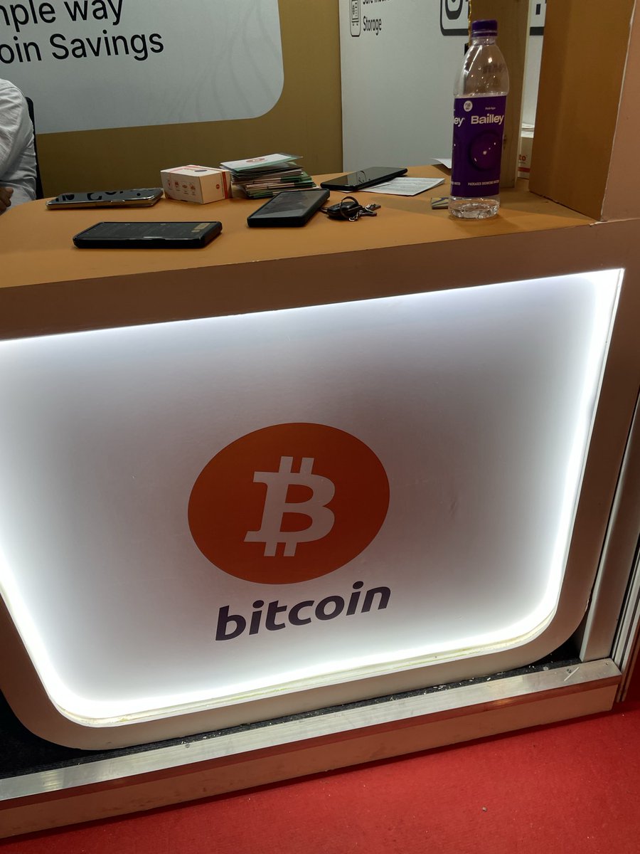 georgealex_in's tweet image. Crazy to see Bitcoin Partner at @dhanamonline event. 
@BitSaveClub